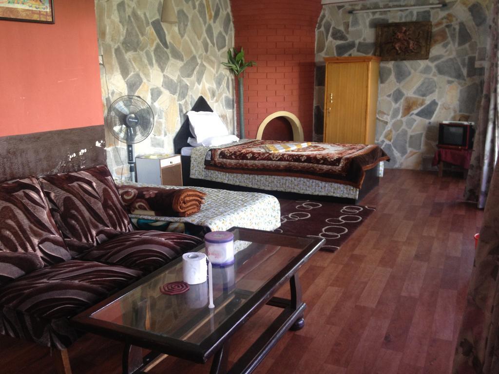 دهوليكهيل Snow View Mountain Resort الغرفة الصورة